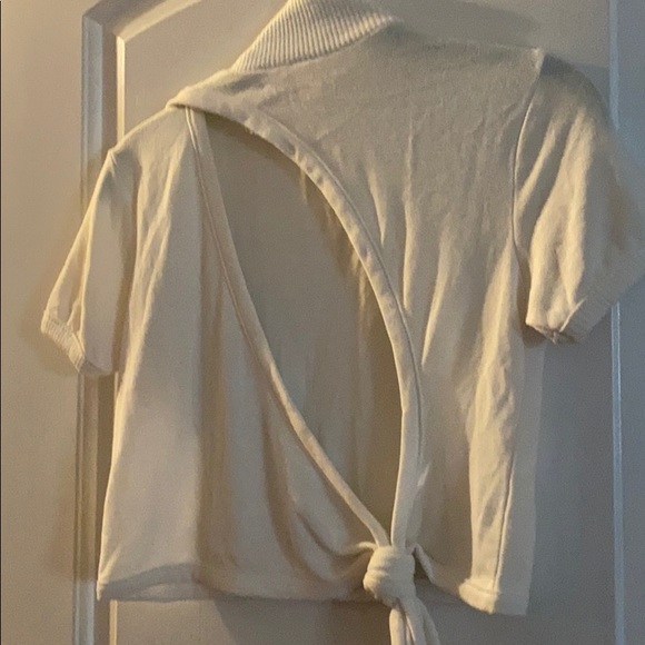 Top - Picture 2 of 4